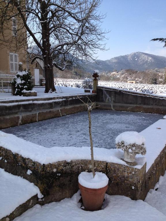 B&B Domaine Le Clos Du Pavillon บริญญอล ภายนอก รูปภาพ